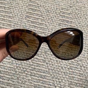 CHANEL Polarized Sunglasses